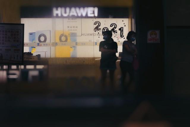 华为手机用久了卡顿？关掉这5个设置，流畅翻倍还能延长续航！