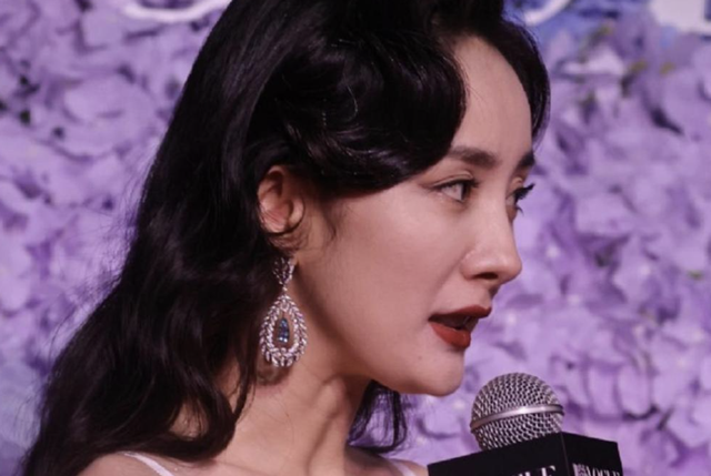 鼻子是五官之首太影响颜值了，这8位明星都败给了一个“丑鼻子”