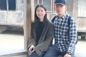 新婚护士竟出轨医生开房2次，25岁丈夫崩溃自杀，家属索赔150万！图片