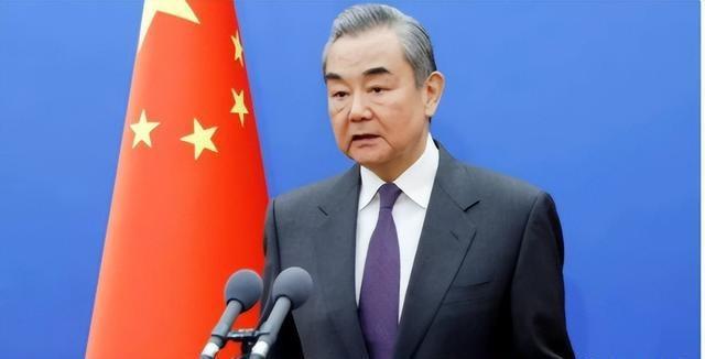 中方确认出席朝鲜80周年庆，不到24小时，王毅接到韩国外长电话