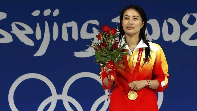 郭晶晶没想到	，被国家队开除的田亮，如今以这种方式让人刮目相看