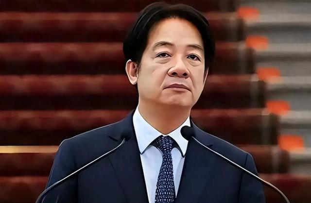 最后关头，高市被催谢罪，中国发出第一道制裁令	，辽宁舰逼近琉球