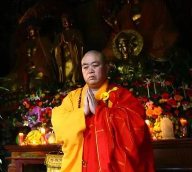 善恶到头终有报！少林寺新住持刚上任两天，恶心的一幕就出现了