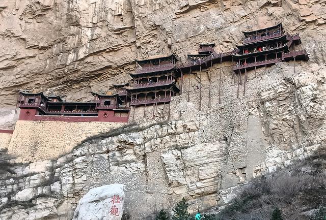 悬空寺探秘：我在悬崖上触摸了1500年前的北魏心跳