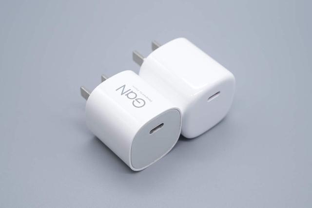 小米新款45W氮化镓小布丁充电器拆解，这些不同点需要注意