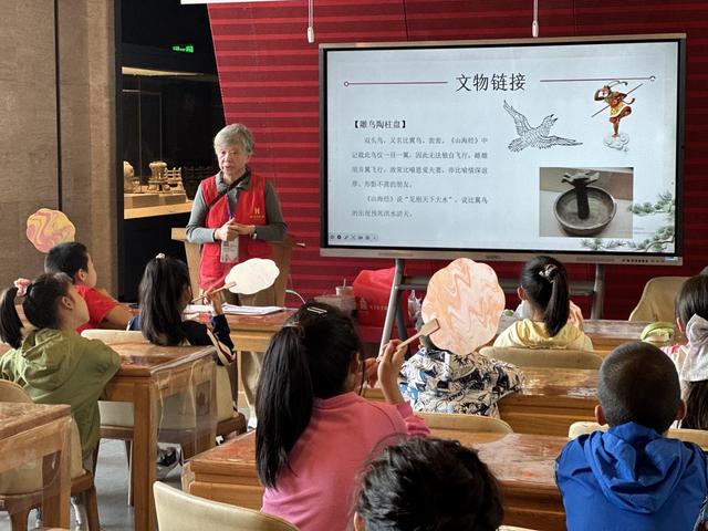 趁假期还有余额 来太原市博物馆沉浸式感受“双节”文化盛宴