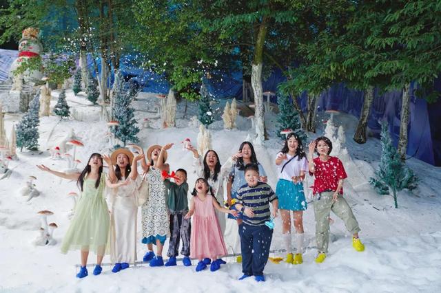 免票！成都吃饭2H直达21℃云端秘境，避暑耍真雪！观山水云海风光，赏神秘民俗风情！
