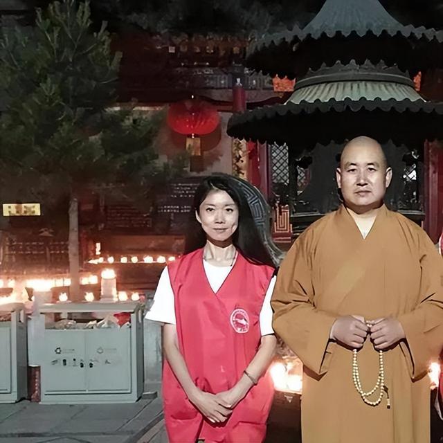 知名女星被曝是少林方丈的情妇？照片流出！女主辟谣，内幕曝光
