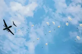 熄灯号丨是金子在哪里都能发光！走过迷茫，他带领队员夺得桂冠！图片