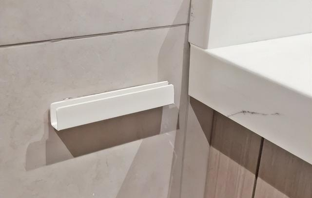 卫生间杂乱、收纳空间小？保洁阿姨教你收纳妙招，那叫一个高级