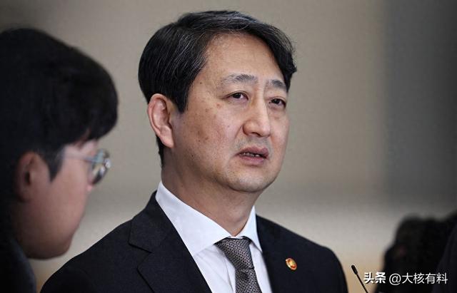 李在明果然不简单，被特朗普要求限制中国后，向美国要战时指挥权
