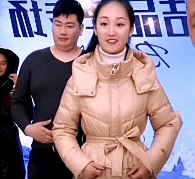 野心撑不起实力！与大衣哥儿子分开后的陈亚楠，又回到了最初起点