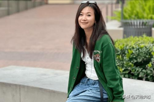 从19岁开始男人不断，半百了还没玩够，“风流才女”徐静蕾现形记