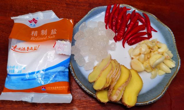 腌豆角原来这么简单，简单3步就搞定，5天就能吃，酸味正宗不生花
