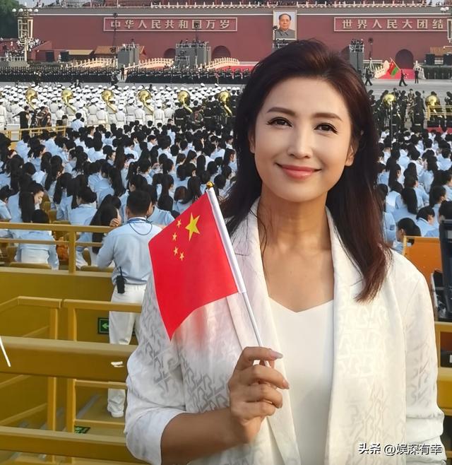春妮没料到，丈夫刚强出席阅兵解说没几天，6岁儿子又给自己争光