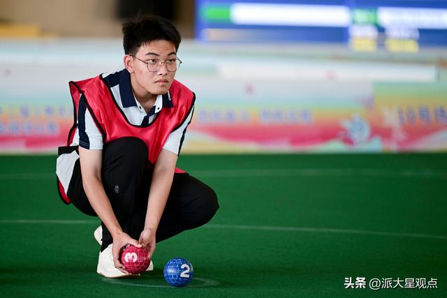热搜之外的“古老”对决：00后正在玩转老祖宗的“桌上足球”