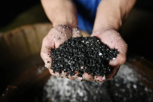 中美上桌谈判前	，特朗普通知中国，一个不变，白宫已踢走反华官员