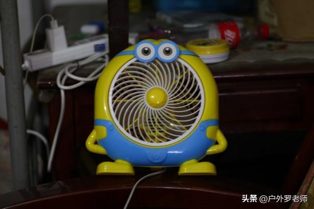 自驾游必看！一块电瓶能存多少电？一度电在野外能干啥？
