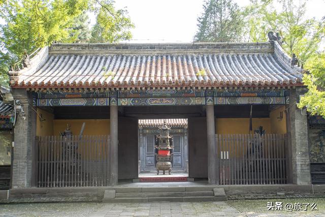 承德市现有A级景区55家，其中5A级2家，4A级16家 3A级26家 2A级10家