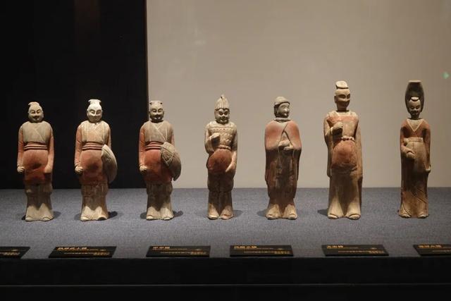河北磁县，北朝考古博物馆笔记，迷你兵马俑和1：1复制的皇帝墓