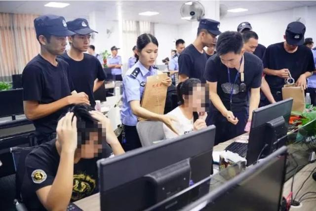 大批内鬼被抓！公安部披露惊人内幕	，幕后黑手身份曝光，不简单