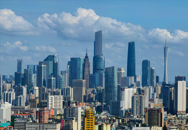 中美差距又扩大！上半年中国GDP跌至美国60%左右，究竟是什么原因