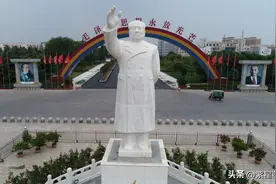 共产主义村之南街村，吃饭医疗教育全免费，村民只需抱着铺盖入住图片