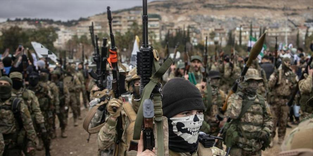 100枚导弹从天而降，美军开始斩首，中东打起来了，英法德俄失声