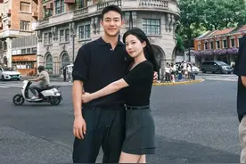 26岁羽毛球男神公开新恋情图片