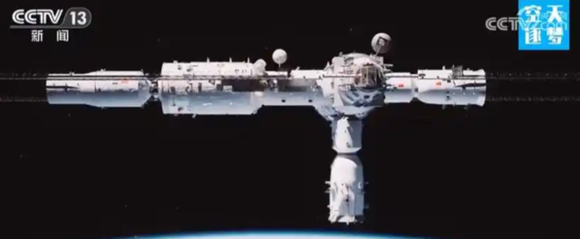 封神！“神舟21”3.5小时直达太空、400公里对接精准到毫米