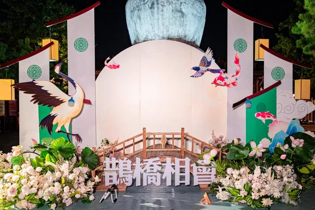 武汉文旅集团“超级文旅日”｜“七夕”版黄鹤楼上线