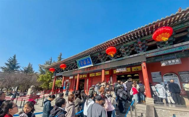 精彩纷呈!大年初三,运城各大景区车水马龙!