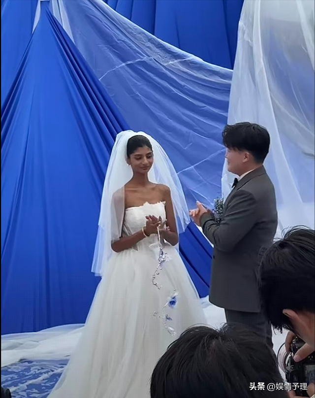 吃相太难看！借着婚礼“捞金”的百万网红小黑妮，终究是自食其果