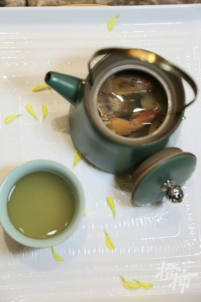 花胶煲干菜 2026年花胶菜干汤功效与禁忌
