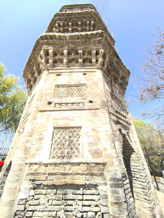 睢县无忧寺塔，残破的外表，为什么不整修一下呢？游河南古塔(23)
