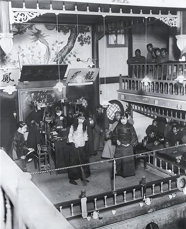 旧社会的老鸨有多狠？窑子里的姑娘	，被老鸨变着花样的折磨