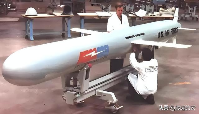 一发就能瘫痪整个美国！美专家要求中国，立即停止使用这个武器！