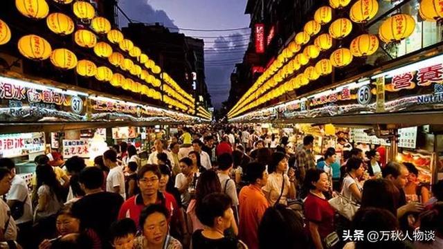 一群没见过世面的老外，到中国瞎拍一通怎么就成了世界流量密码？