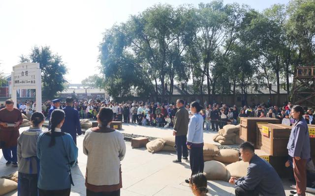 跟着活动游赛罕 | 京绥铁路文化园成为“双节”旅拍与红色历史体验热门地!