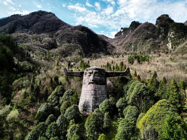 世界自然遗产、物种基因库、北纬31°绿色奇迹——神农架旅游攻略