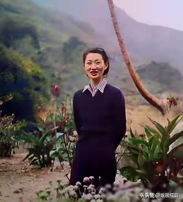 张学良和赵一荻被幽禁的真实彩色照，35岁赵一荻皮肤白皙风韵犹存