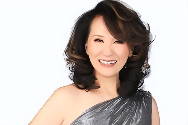 原来早已不是中国籍？事业巅峰远赴美国	，被老外“玩腻	”晚年回国