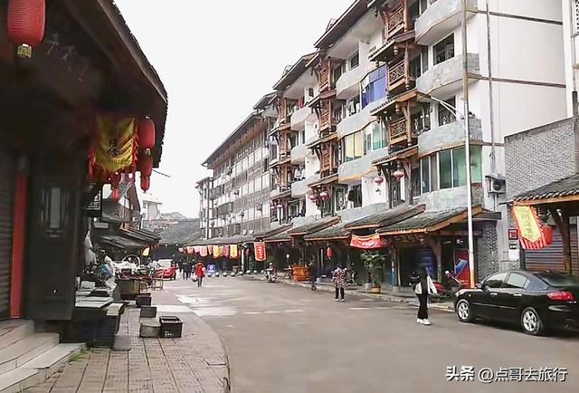 四川被冷落的古镇，中国的诺亚方舟，美食诱人被严重低估！