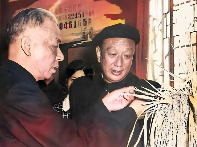 此人两次被开除党籍，多次与周总理争论，周：你给我滚出去