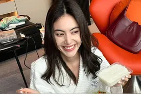 泰星Mai赴长沙参加浪姐！分享中国美食晒街边美照！图片