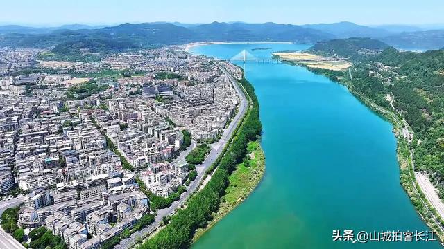 四川命运多舛的小城，由省会沦落为贫困县，依靠老房子重新崛起！
