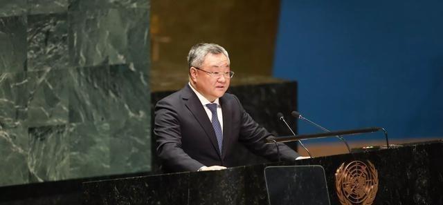 美方电话刚挂，高市通告全球，中日致函联合国，5国派兵条件已定