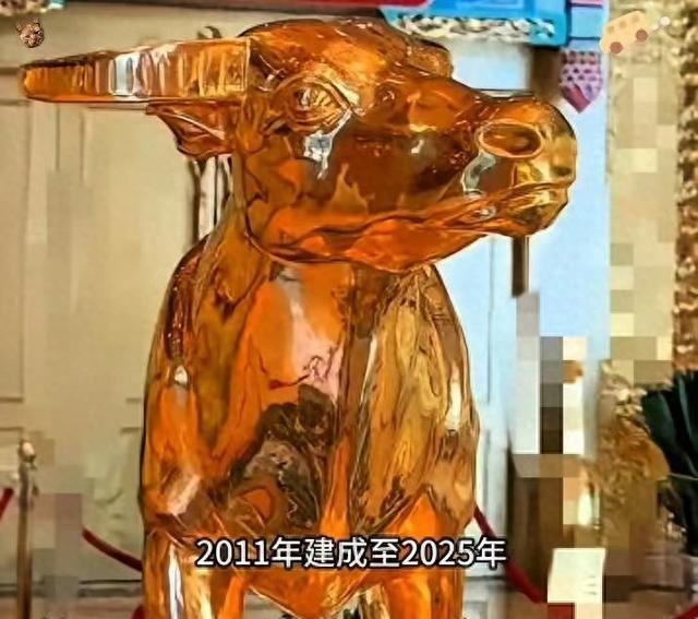 金价狂飙！华西村一吨金牛身价暴涨	，这回真成传家宝了