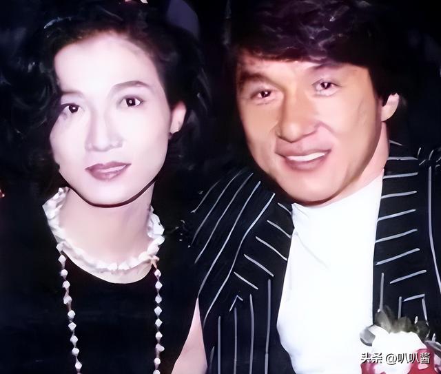 把儿子养废，任由私生女拾荒，功夫巨星成龙如今终为荒唐买单
