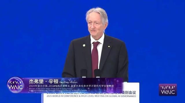梁文锋，准备战斗